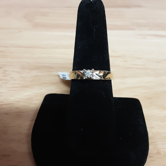 #763~DIAMOND SOLITAIRE - Picture 1 of 3